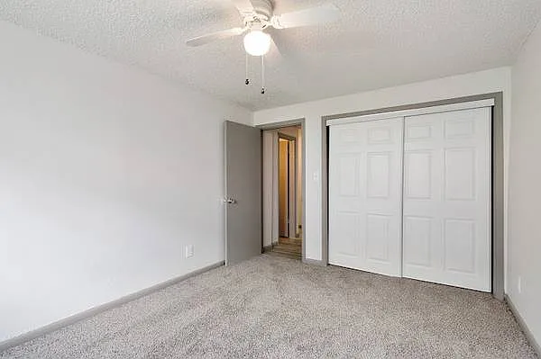 269-275 Cameo St NW — Photo 1
