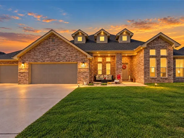 2311 Jazz Ave, Bentonville, AR 72712