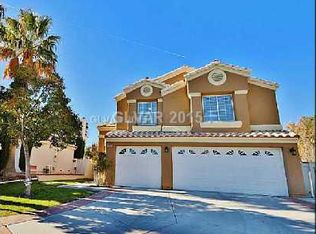 9720 Craighead Ln, Las Vegas, NV 89117