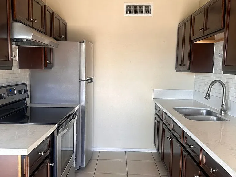 1820 W Mulberry Dr — Photo 14