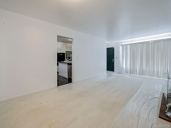4th image of 22604 Fargo St