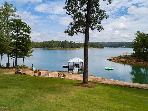 Image 2: Gorgeous Lot