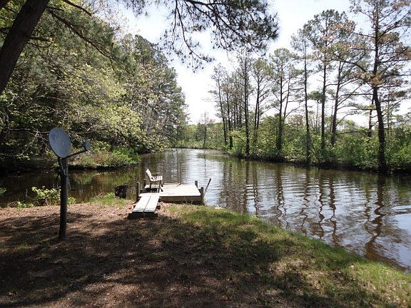 4th image of 229 Dogwood Dr