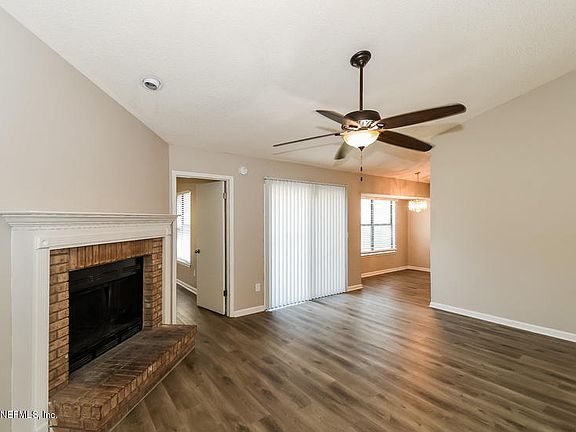 4th image of 11660 Jackman Cove Ln