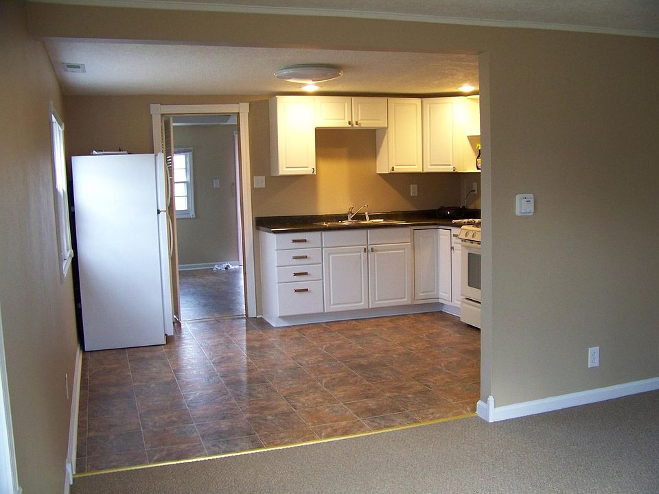 2nd image of 4035 NE 45th Dr