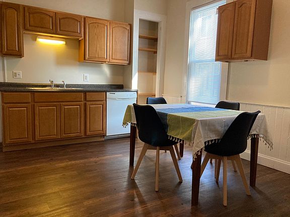 4th image of 24 Owego St