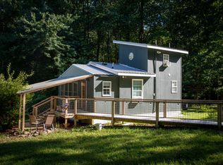 565 Jumpoff Mountain Rd, Sewanee, TN 37375