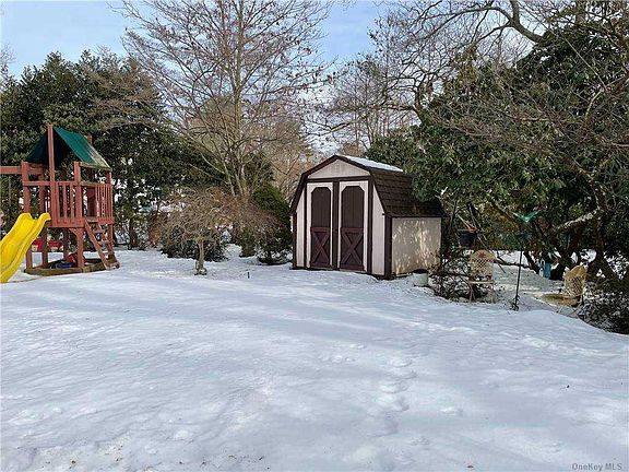 2nd image of 154 Brooklyn Ave