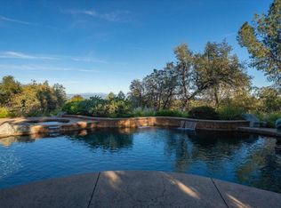 8707 Knobhill Cir, Redding, CA 96001
