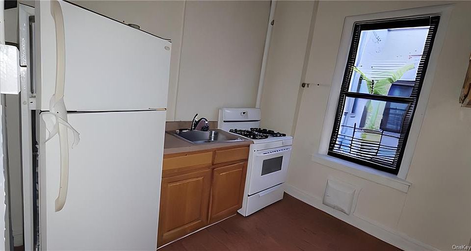 1103 Franklin Ave Bronx NY Zillow