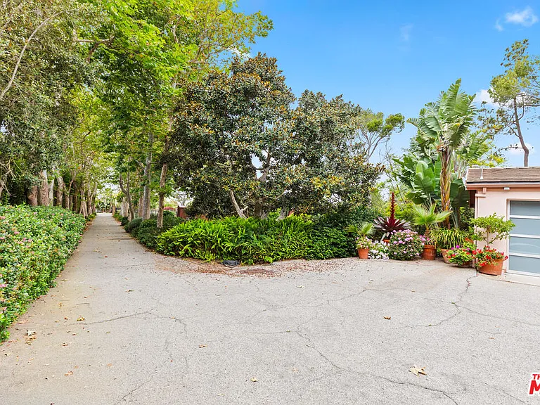 7122 Dume Dr — Photo 3