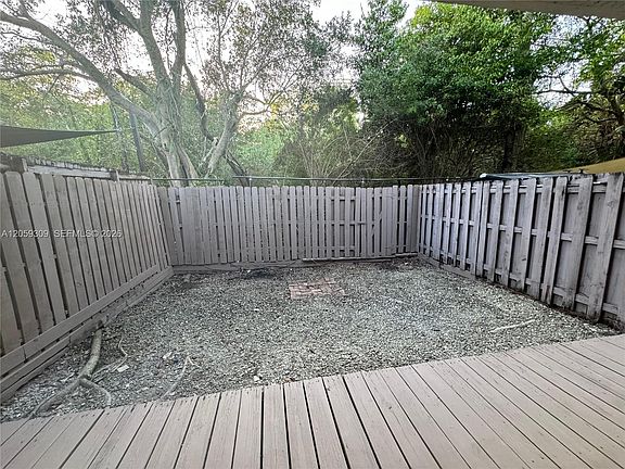 3rd image of 16498 NE 26th Ave #12
