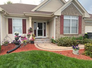 2928 Country Meadow Ln, Belvidere, IL 61008