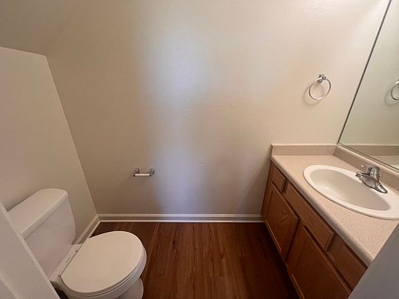 2nd image of 630 Sunny Ln Unit B