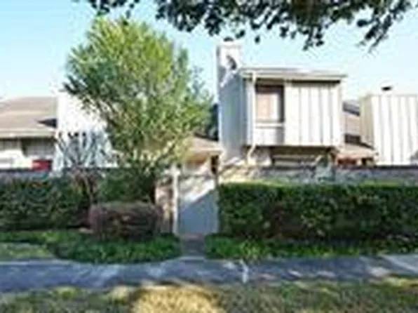 7080 Greenway Chase St, Houston, TX 77072