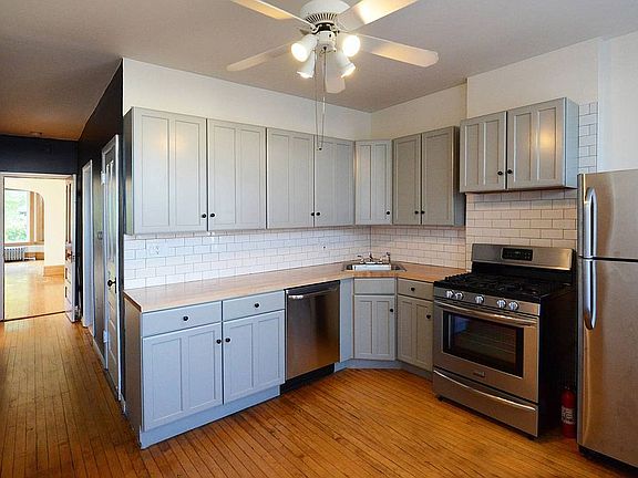 4th image of 2619 N Albany Ave