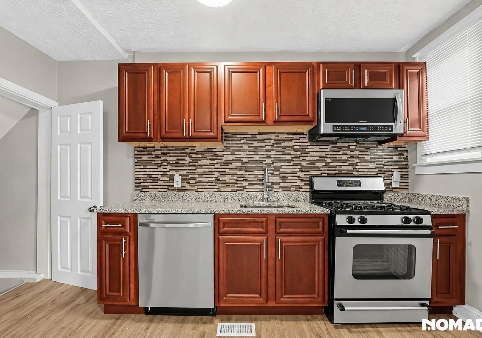 Charming 3BR House in Baltimore — Photo 3