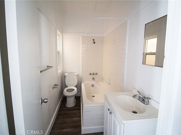 5th image of 1411 S Burlington Ave #29