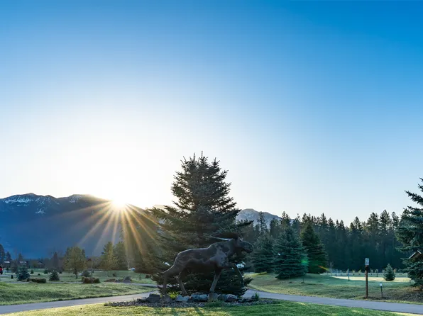532 Sweetgrass Ranch Rd, Kalispell, MT 59901