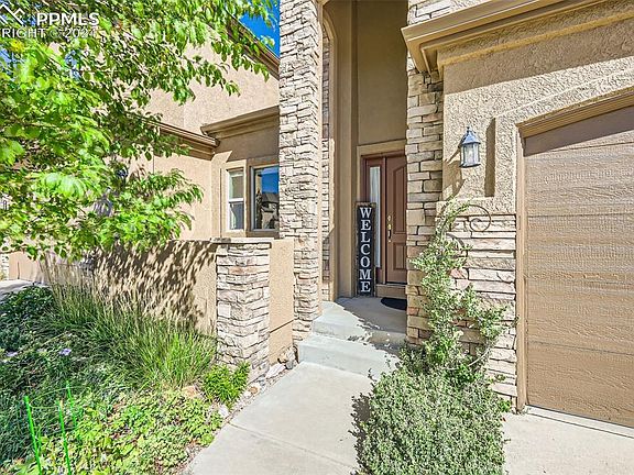 2nd image of 2552 Indian Hills Grv