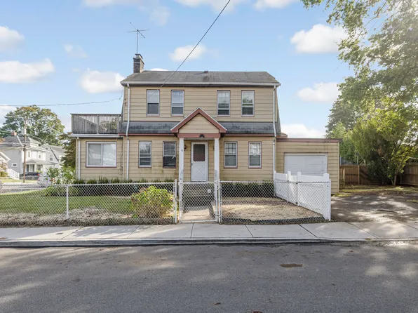 10 Delaware Avenue, Norwalk, CT 06851