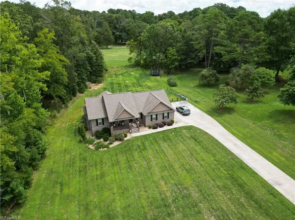 520 Lakeside Drive Ext, Stoneville, NC 27048