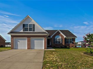 5513 Spreading Branch Rd, Hope Mills, NC 28348