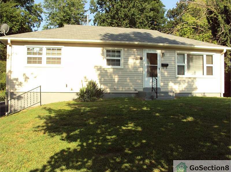1st image of 219 Meadowcrest Dr