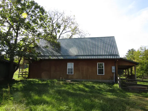 235 Yates Rd, Luray, VA 22835