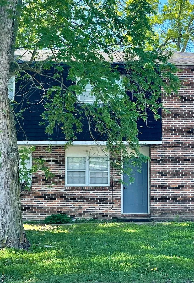 4380-4386 Bellview Dr — Photo 2