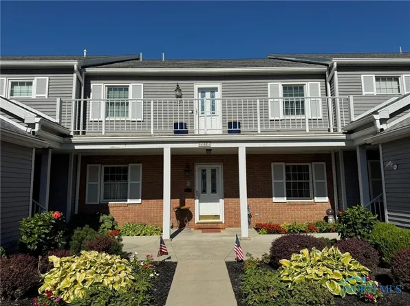 2212 North Carriage Lane #condo 7, Catawba Island, OH 43452