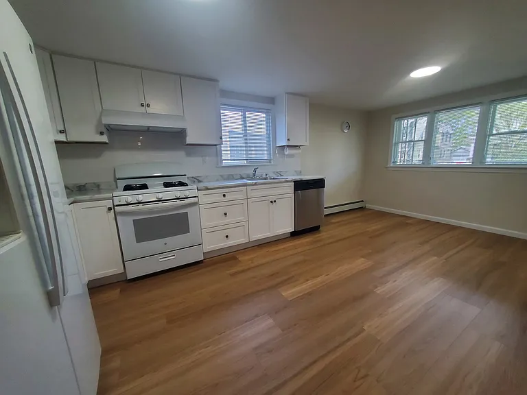 45 Wilton Ave #1 — Photo 4
