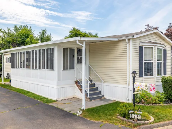 15 Sioux Road, East Hartford, CT 06118