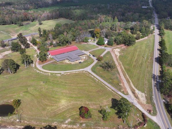 3695 Georgia Rd, Wetumpka, AL 36092