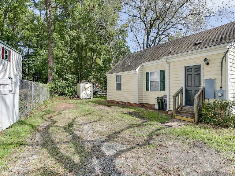 955 Poquoson Ave — Photo 30
