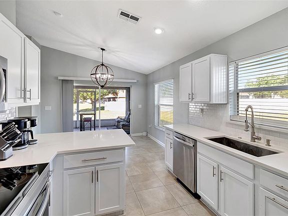 3rd image of 23905 Narrowleaf Ct