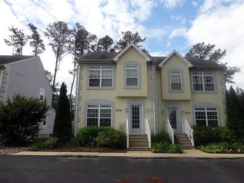 1st image of 856A Garfield Pkwy