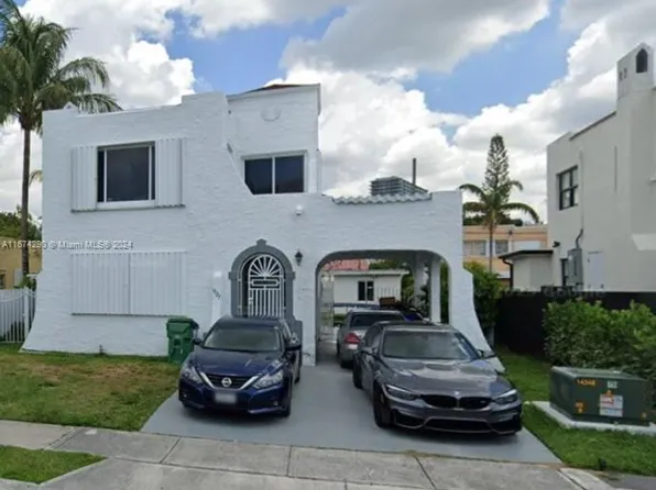 1527 NW 8th St, Miami, FL 33125