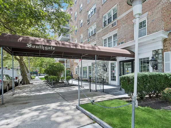 14930 88th St APT 2E, Jamaica, NY 11414