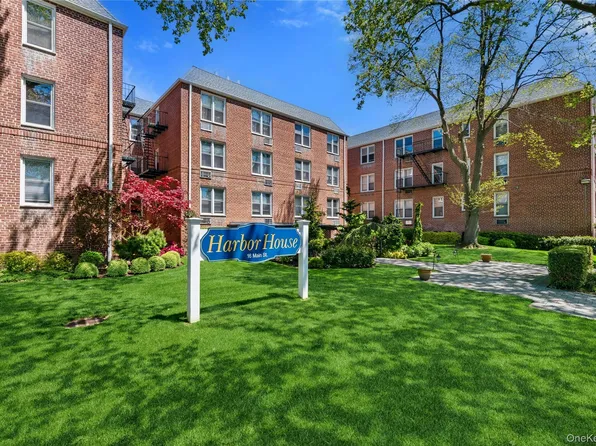 16 Main Street #2K, East Rockaway, NY 11518