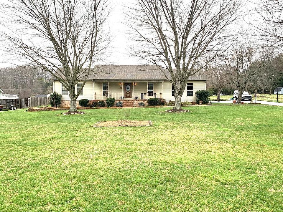 1st image of 3004 Deerhaven Dr S