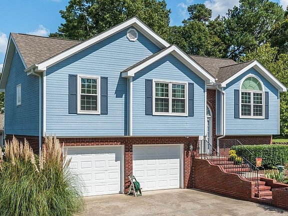 3rd image of 8557 Flowerdale Dr
