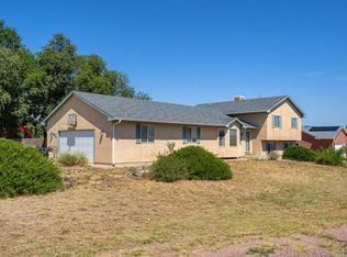 693 S Bayfield Ave, Pueblo West, CO 81007