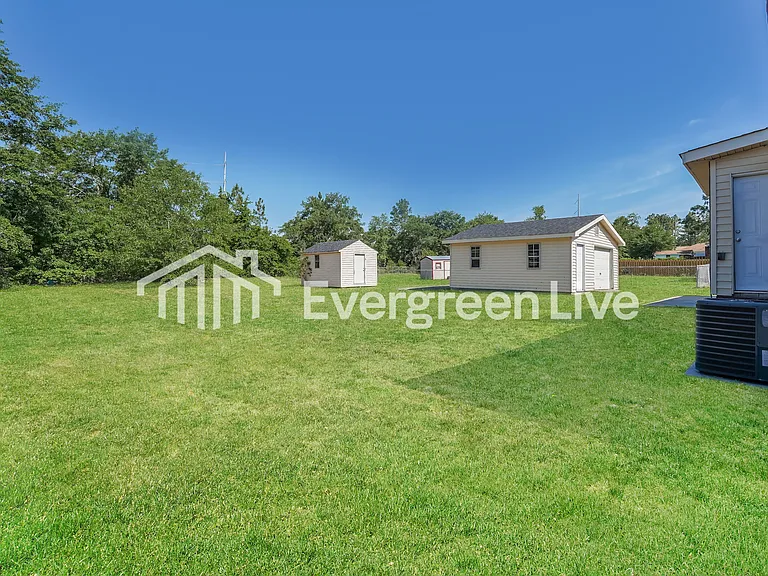 4209 Cap Chat St — Photo 14