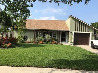 1364 Fulmar Dr, Delray Beach, FL 33444