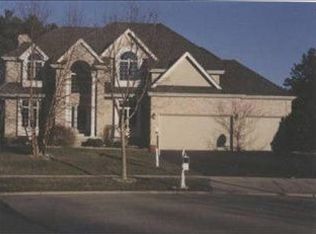 2363 Preston Ln, Dundee, IL 60118