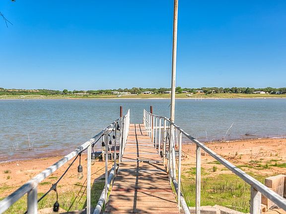 3rd image of 348 Eds Rd