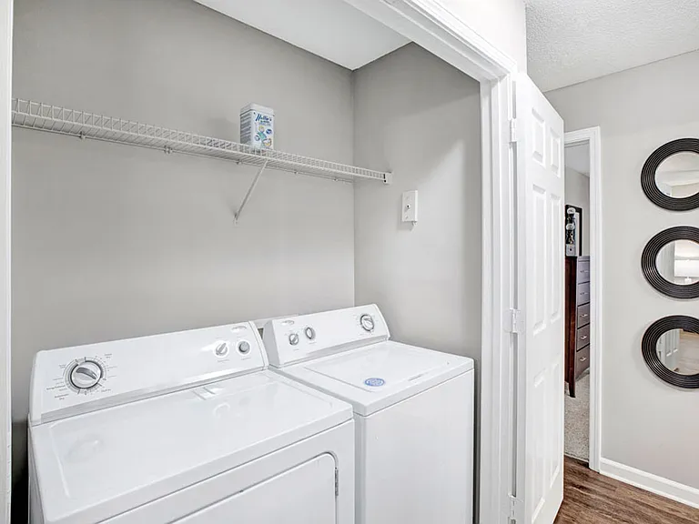 Bellingham Apartment Homes — Photo 15