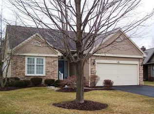 43 Hampshire Ln, Mendon, NY 14506