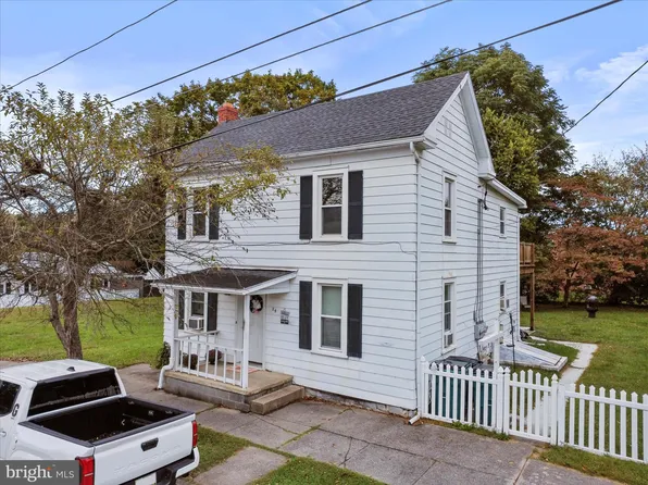 24 W Cemetery St, Funkstown, MD 21734